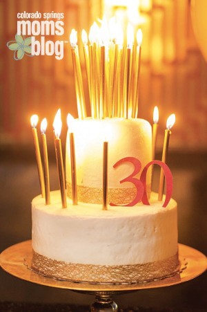 30th-birthday-gold-cake